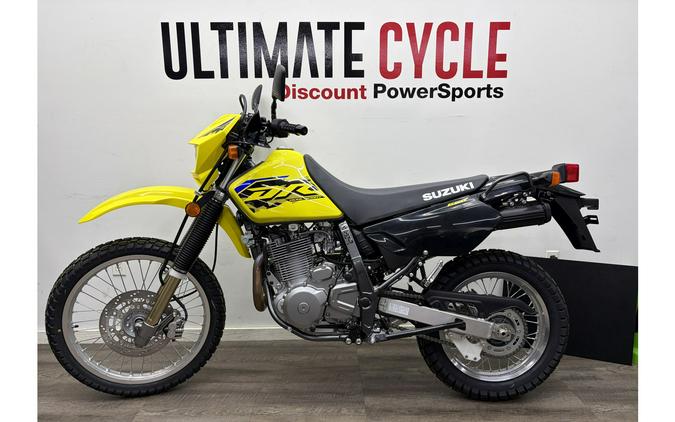 2027 DR650S - Suzuki