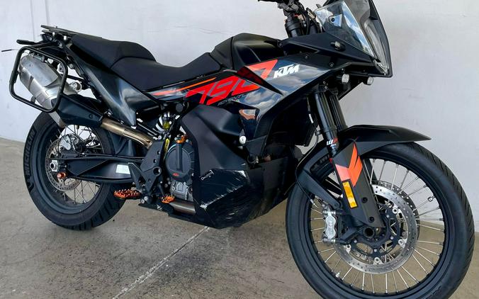 2024 KTM 790 ADVENTURE