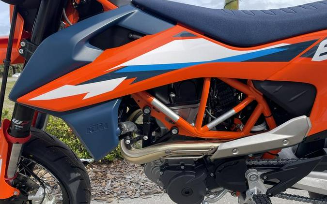 2024 KTM 690 SMC R