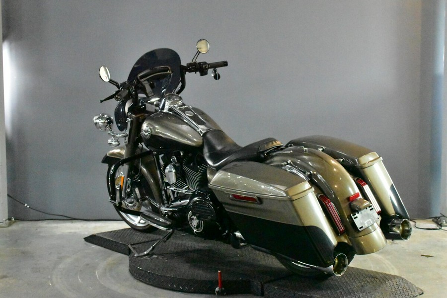 2014 Harley-Davidson CVO Road King