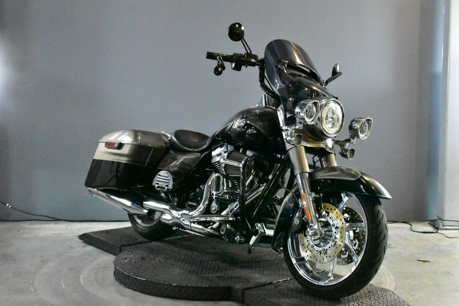 2014 Harley-Davidson CVO Road King