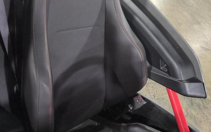 2024 Polaris Slingshot® Slingshot® R Phantom Gray