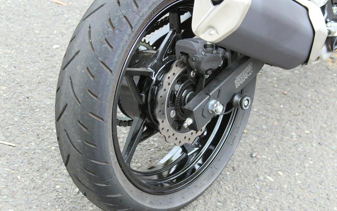2020 Kawasaki Ninja® 400 Base