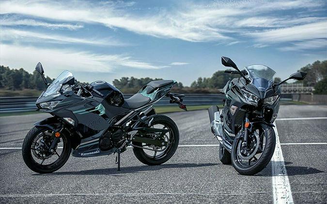 2020 Kawasaki Ninja® 400 Base
