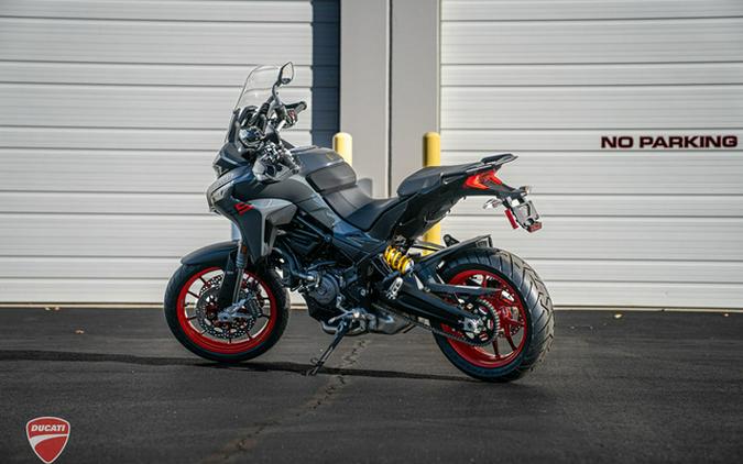 2023 Ducati Multistrada V2 S Thrilling Black & Street Grey V2 S Street Grey