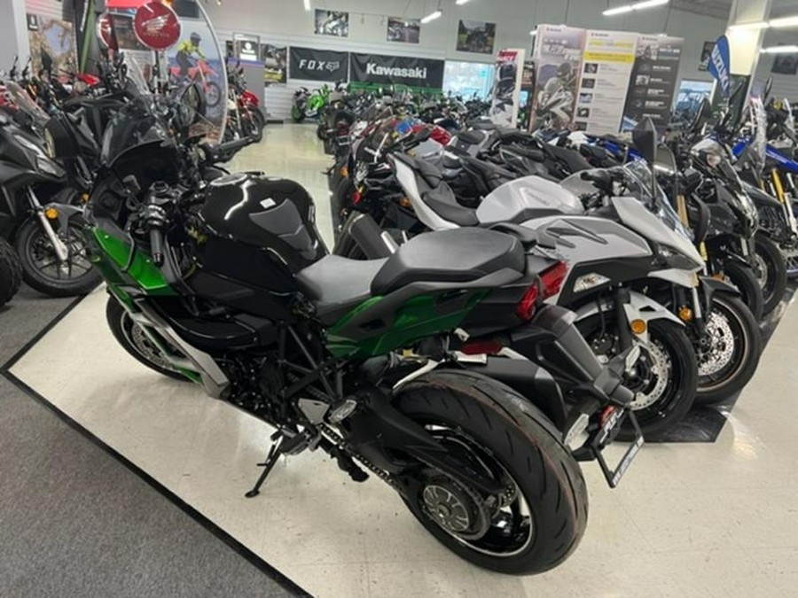 2025 Kawasaki NINJA H2® SX SE ABS