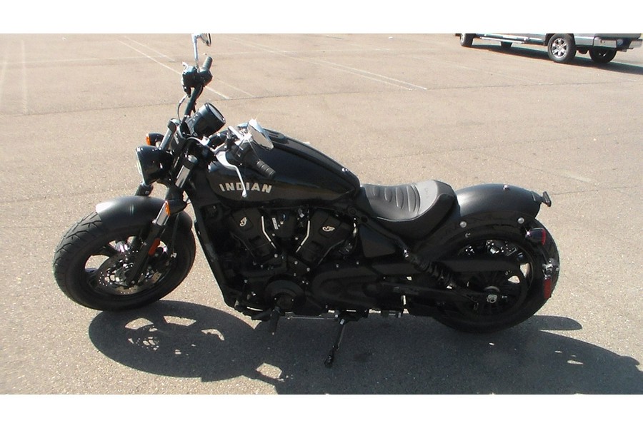 2025 SCOUT BOBBER SIXTY, ONYX BLK METALLIC, 49S Base - Indian Motorcycle