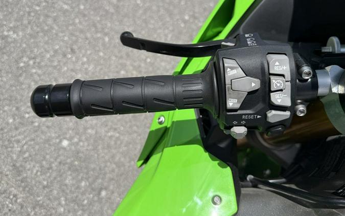 2024 Kawasaki Ninja ZX-10R 40th Anniversary Edition ABS