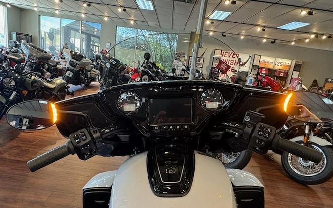 2026 Indian Motorcycle® Roadmaster® PowerPlus 112 Dark Horse® with PowerBand Audio Package