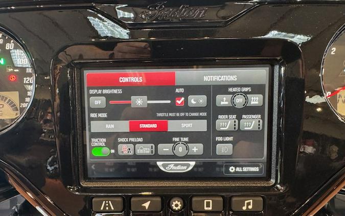 2026 Indian Motorcycle® Roadmaster® PowerPlus 112 Dark Horse® with PowerBand Audio Package