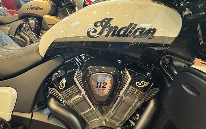 2026 Indian Motorcycle® Roadmaster® PowerPlus 112 Dark Horse® with PowerBand Audio Package