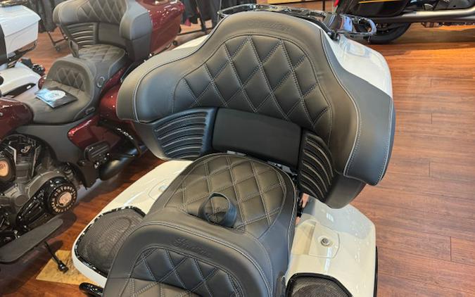2026 Indian Motorcycle® Roadmaster® PowerPlus 112 Dark Horse® with PowerBand Audio Package