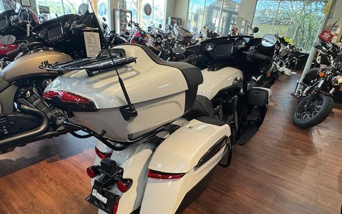 2026 Indian Motorcycle® Roadmaster® PowerPlus 112 Dark Horse® with PowerBand Audio Package
