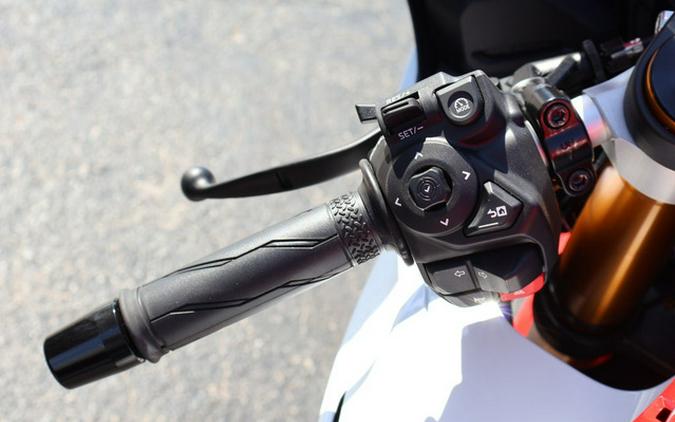 2026 Yamaha YZF R7 70Th Anniversary Edition