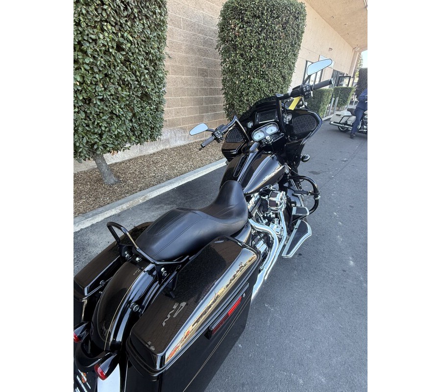 FLTRXS 2016 Road Glide® Special