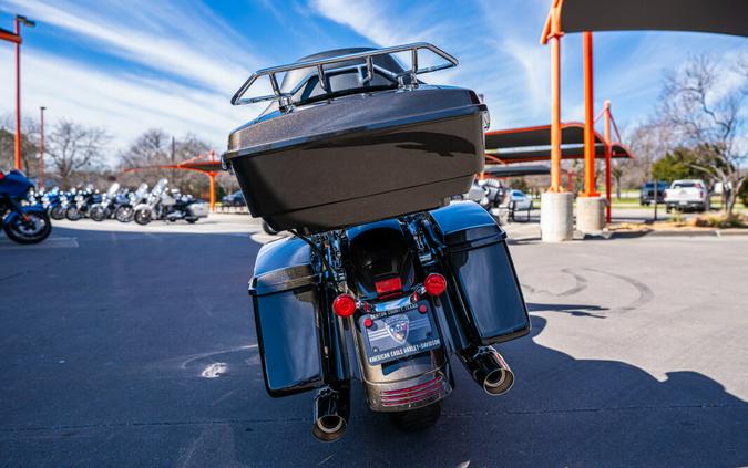 2021 Harley-Davidson Street Glide River Rock Gray