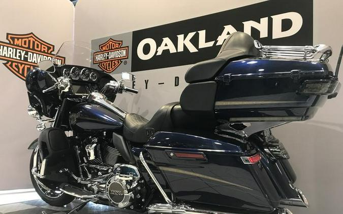 2018 Harley-Davidson® FLHTKSE - CVO™ Limited 115th Anniversary