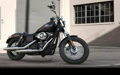 2016 Harley-Davidson® Street Bob® Vivid Black