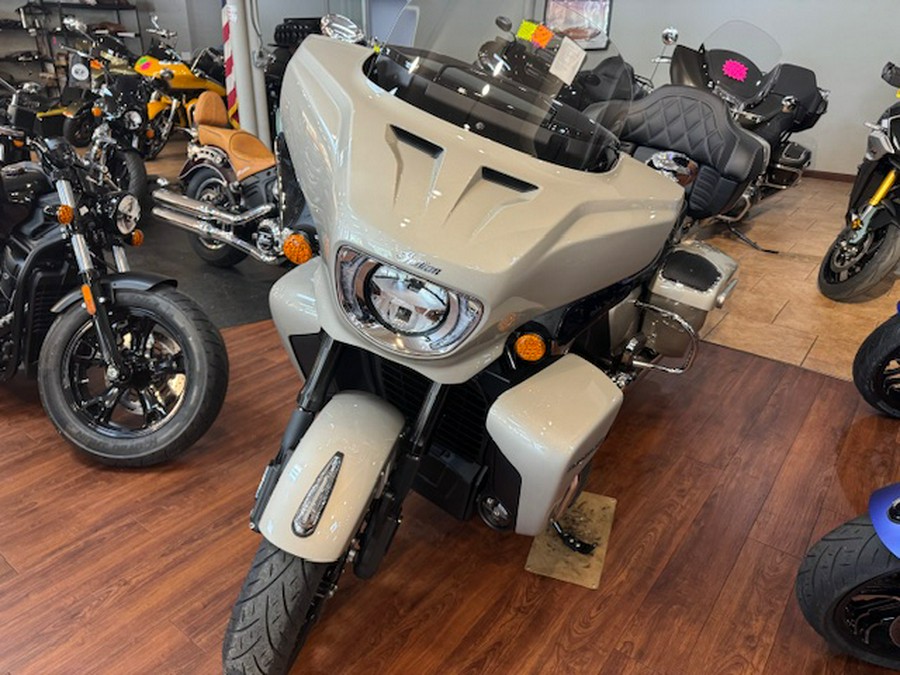 2026 Indian Motorcycle® Roadmaster® PowerPlus 112 Limited with PowerBand Audio Package