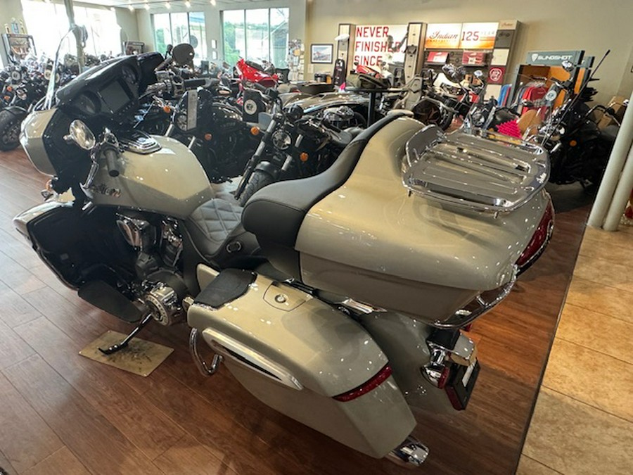 2026 Indian Motorcycle® Roadmaster® PowerPlus 112 Limited with PowerBand Audio Package