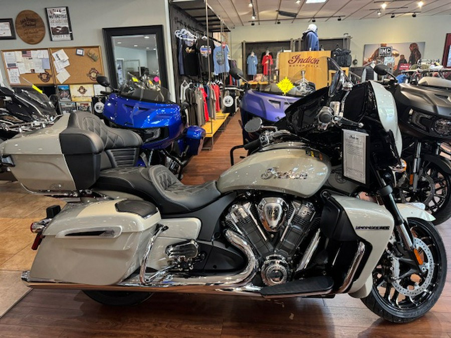 2026 Indian Motorcycle® Roadmaster® PowerPlus 112 Limited with PowerBand Audio Package