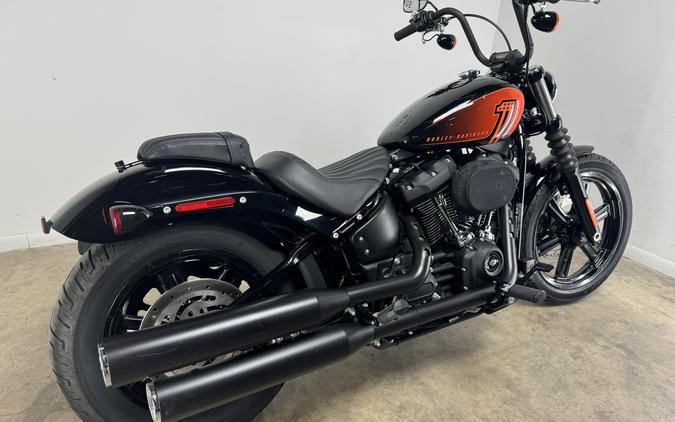 2022 Harley-Davidson® Street Bob 114 Vivid Black - 061647