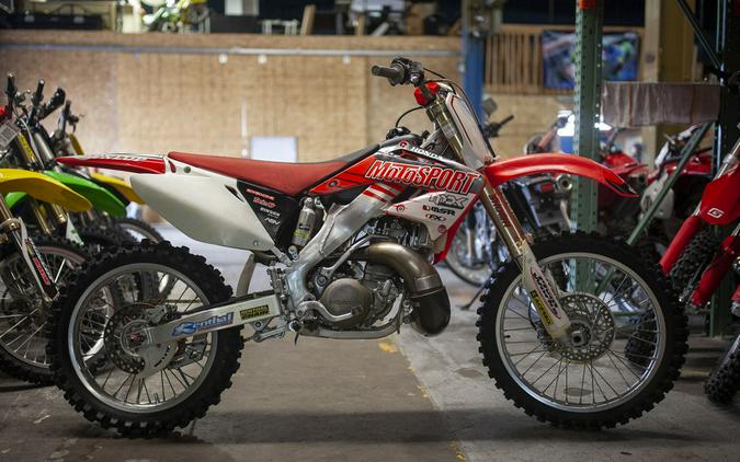 2003 Honda® CR250R3