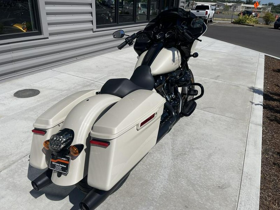 2023 Harley-Davidson® FLTRXST - Road Glide® ST