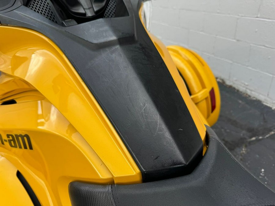 2014 Can-Am SPYDER ST LIMITED - SE5