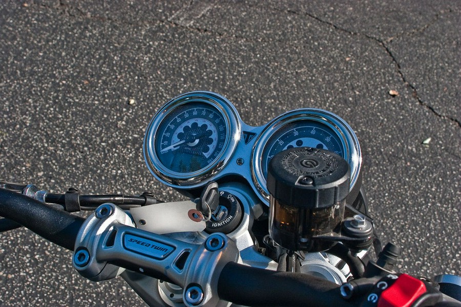 2023 Triumph Speed Twin 1200 Jet Black