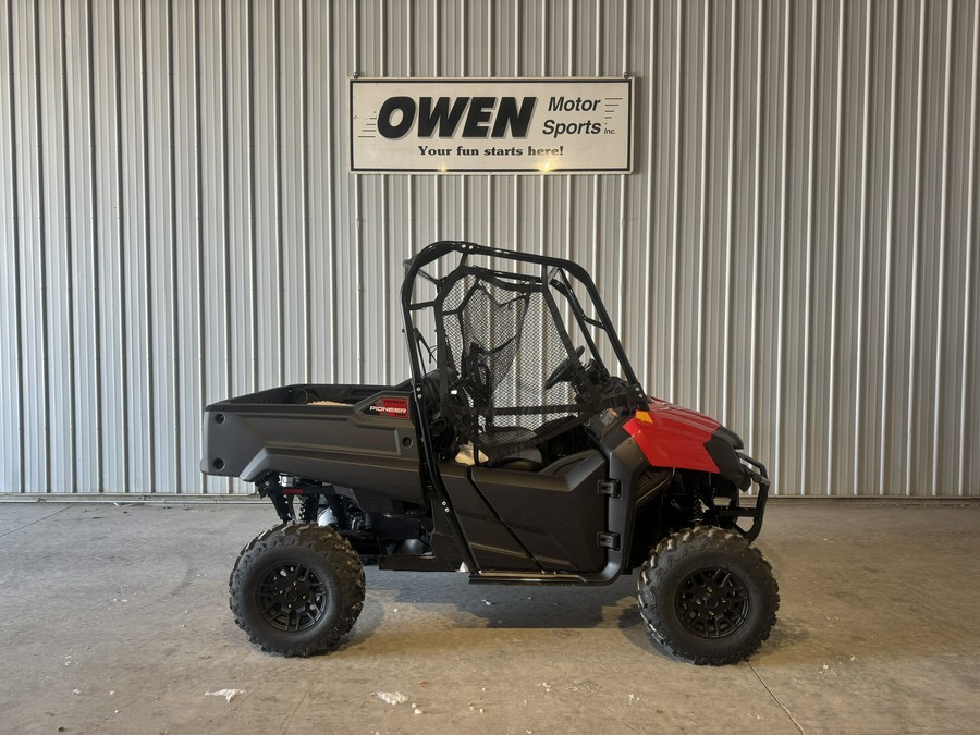 2026 Honda Pioneer 700 Deluxe