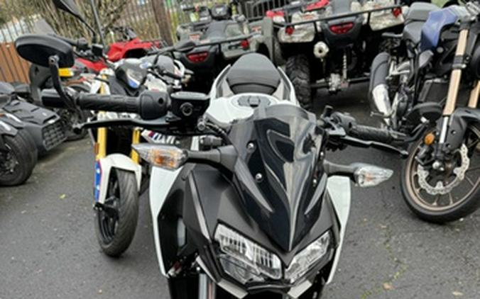 2022 Kawasaki Z400 ABS