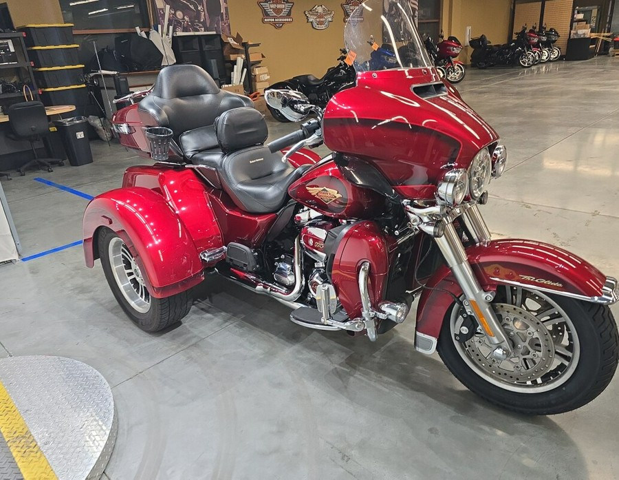 FLHTCUTG 2023 Tri Glide® Ultra