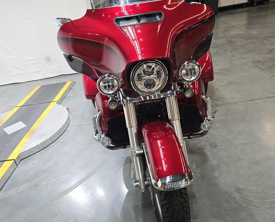 FLHTCUTG 2023 Tri Glide® Ultra