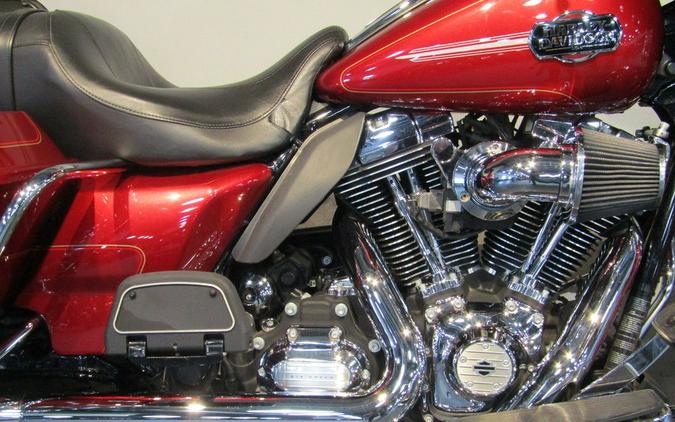 2013 Harley-Davidson® FLHTCU - Electra Glide® Ultra Classic®