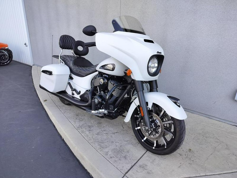 2019 Indian Motorcycle® Chieftain Dark Horse® White Smoke