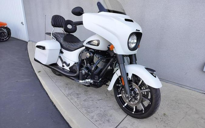 2019 Indian Motorcycle® Chieftain Dark Horse® White Smoke