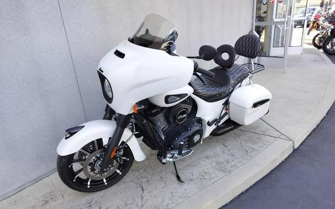 2019 Indian Motorcycle® Chieftain Dark Horse® White Smoke