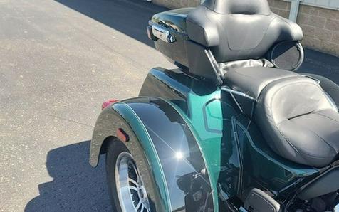 2024 Harley-Davidson Trike FLHTCUTG - Tri Glide Ultra