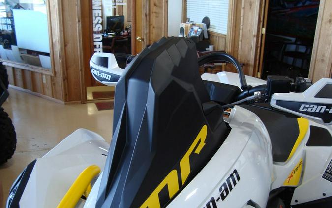 2024 Can-Am® Renegade X mr 1000R