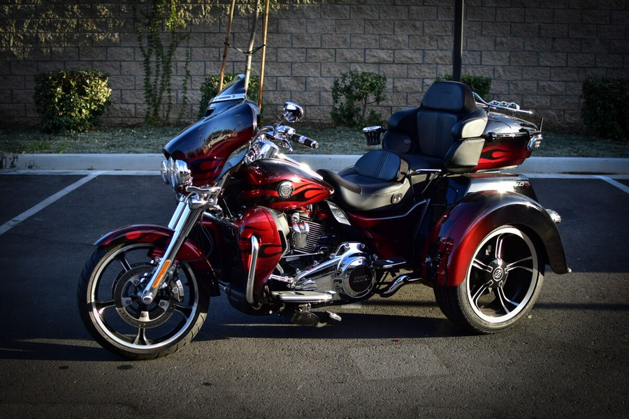 2022 Harley-Davidson CVO Tri Glide