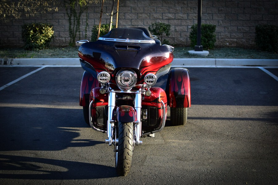2022 Harley-Davidson CVO Tri Glide