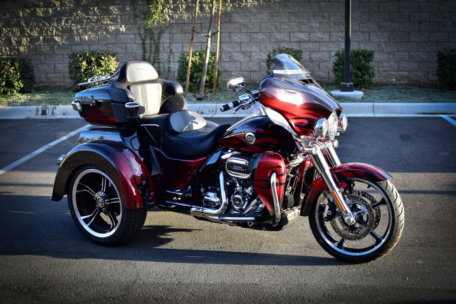 2022 Harley-Davidson CVO Tri Glide