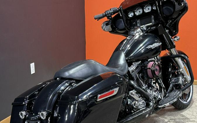 2015 Harley-Davidson® Street Glide® Special Vivid Black - Chrome