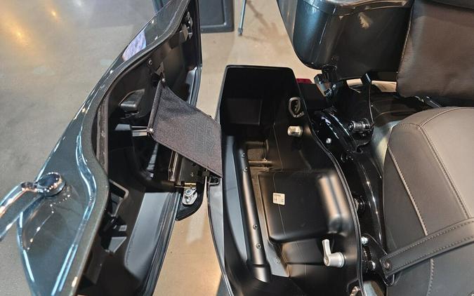 FLHX 2025 Street Glide™