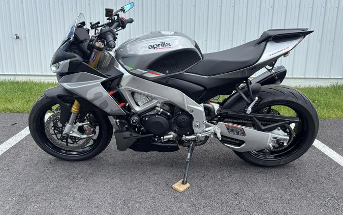 2022 Aprilia Tuono V4