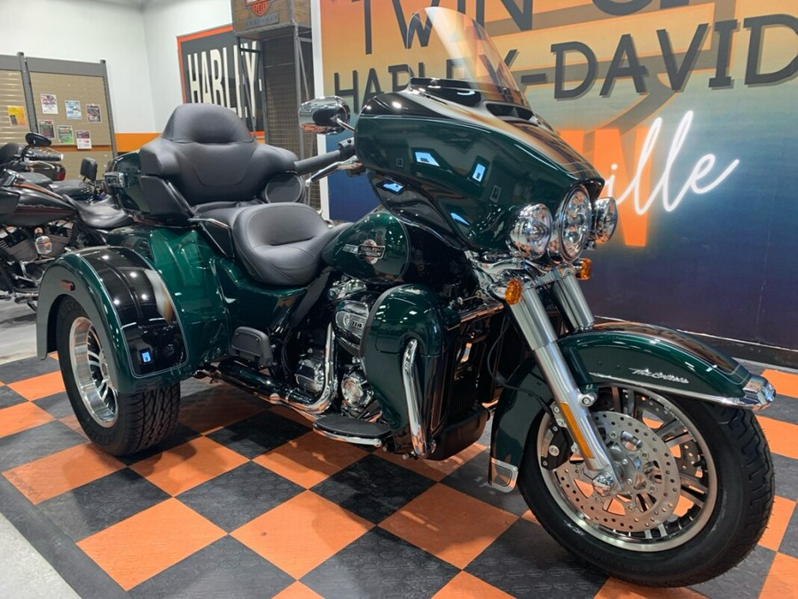 2024 Harley-Davidson Tri-Glide Ultra FLHTCUTG