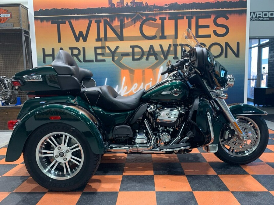 2024 Harley-Davidson Tri-Glide Ultra FLHTCUTG