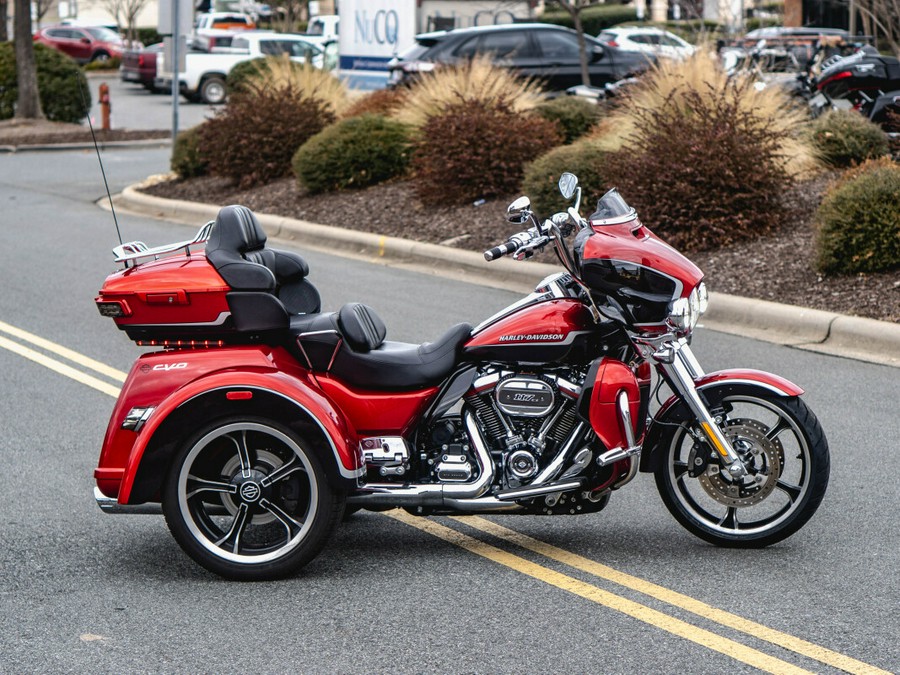 FLHTCUTGSE 2021 CVO™ Tri Glide®