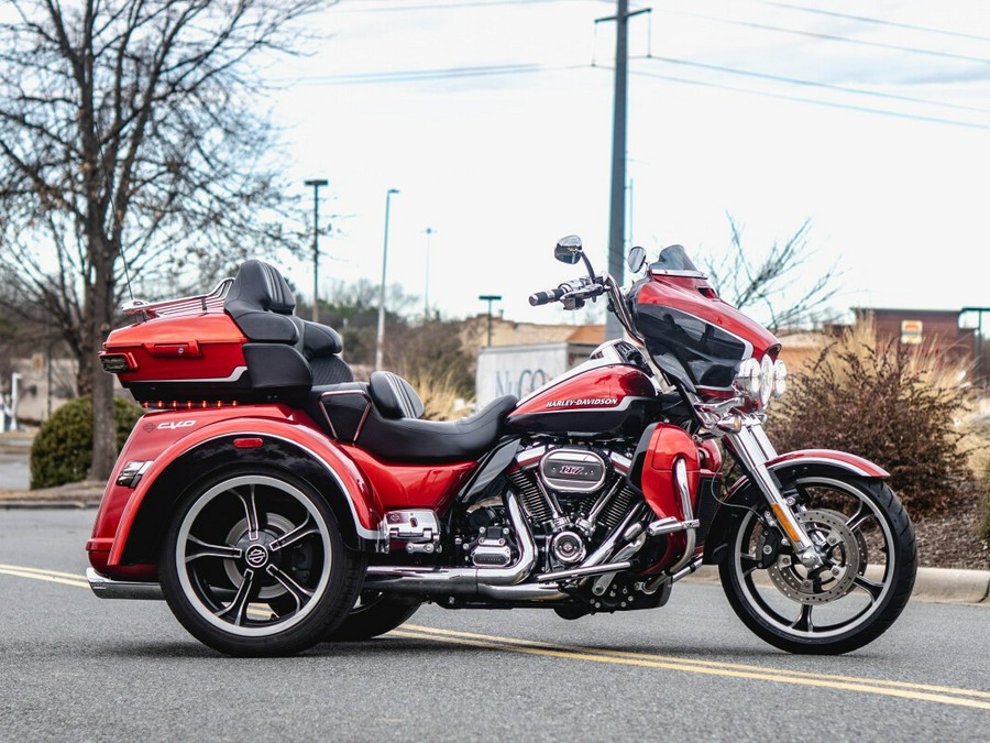 FLHTCUTGSE 2021 CVO™ Tri Glide®